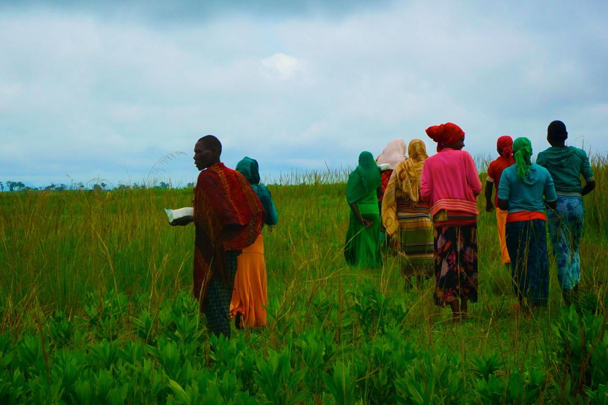 Women leaving a focus group discussion on impacts of large-scale land transactions in Oromia, Ethiopia